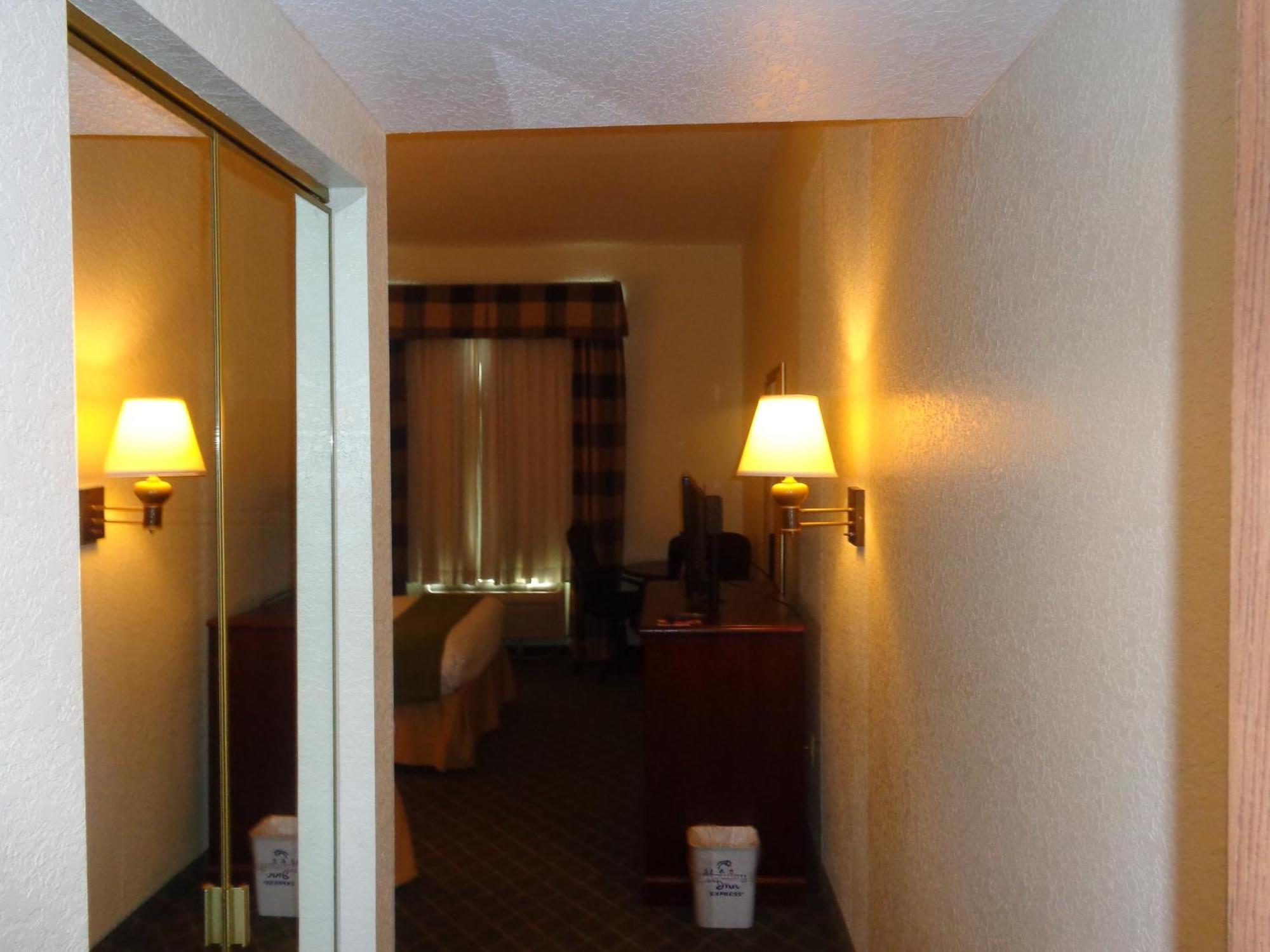 Ruskin Inn Tampa-Sun City Center ภายนอก รูปภาพ